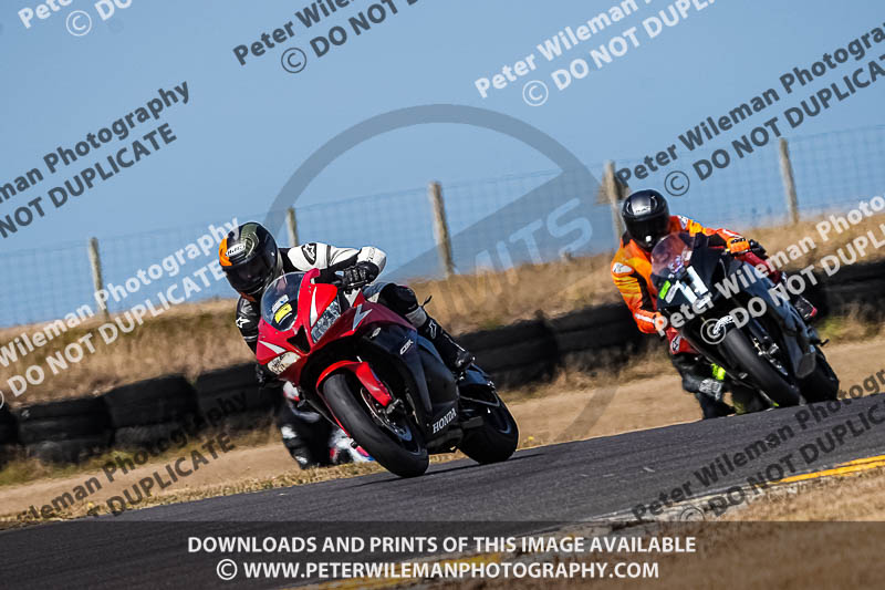 anglesey no limits trackday;anglesey photographs;anglesey trackday photographs;enduro digital images;event digital images;eventdigitalimages;no limits trackdays;peter wileman photography;racing digital images;trac mon;trackday digital images;trackday photos;ty croes